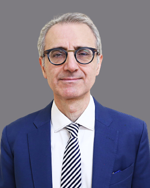 Dr. Robert Malakov