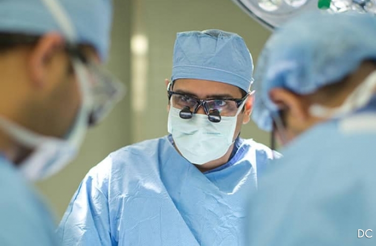 Photo of Dr. Bardia Amirlak